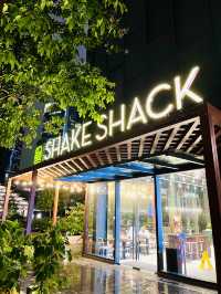 “Savor Sustainably: Shake Shack TRX’s Burger with a Conscience”
