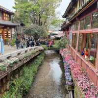 พาเดิน เมืองโบราณ Lijiang Ancient Town🇨🇳