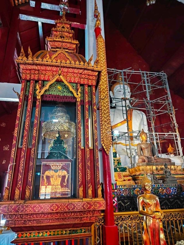 สักการะวัดเก่าแก่ เมืองลำปาง