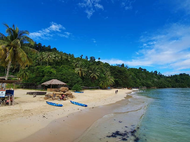 Sepanggar Island: KK’s Best-Kept Island Secret (Shhh!) 🏝️✨