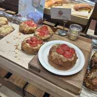 【🇰🇷：東大門】朝から営業！クロワッサンベーグル🥯