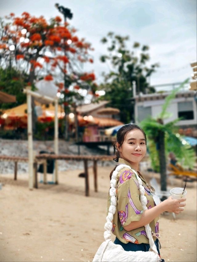Tiny Island Cafe @ Bangsan