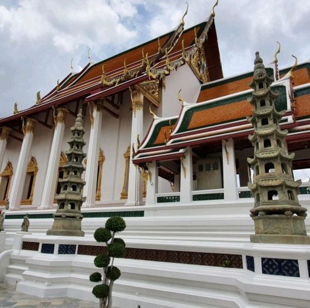 วัดสุทัศนเทพวรารามราชวรมหาวิหาร วัดที่น่าไปในกรุง