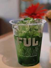 Fulfil เติมเต็ม : คาเฟ่เล็กๆตกแต่งสไตล์มินิมอล