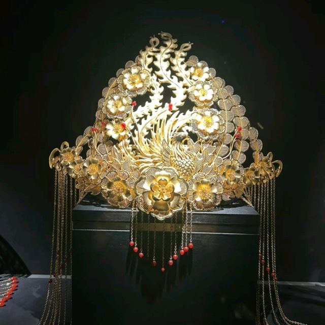 深圳珠寶博物館：金光璀璨的礦物百科