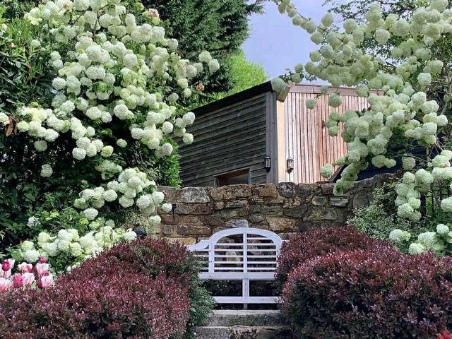 Pashley Manor Gardens – A Timeless English Country Garden
