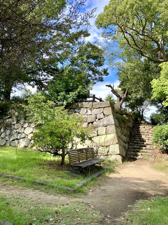 A Slow Day in Akashi – Castles, Calm Parks & Peach Shaved Ice