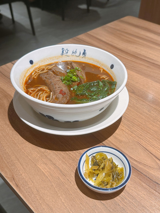 台灣過江龍麵店