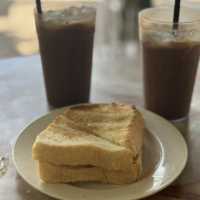 Brews & Bites by the Coast: Kopi Klasik Kemaman Delight