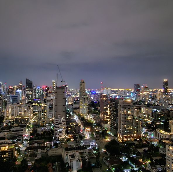 여름엔 시원하게 야경볼 수 있는 루프탑! 방콕 브루스키🇹🇭