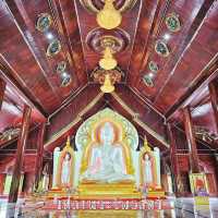 วัดถ้ำพระโพธิสัตว์โดดเด่นด้วยความสวยงามของธรรมชาติ