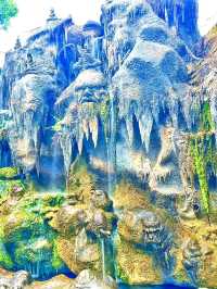 驚きの彫刻が語る仏教の物語。ワット・ロンクンでアートな旅を🗿✨