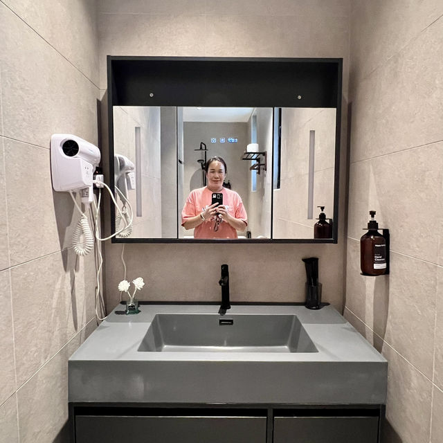 A breezy stay at the Palm Suites @ Chusan