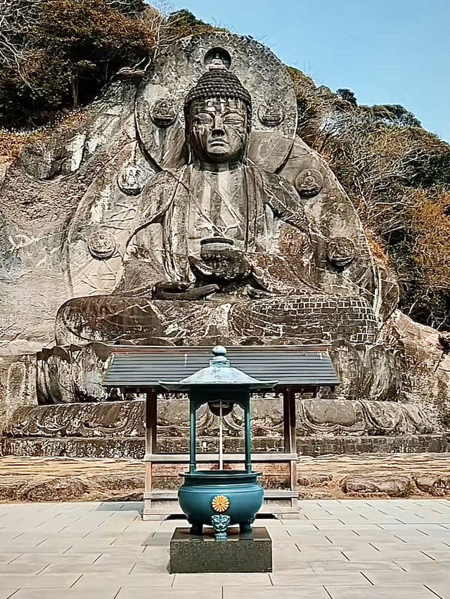  วัดนิฮอนจิ สัมผัสพระพุทธรูปหินยักษ์กลางธรรมชาติ