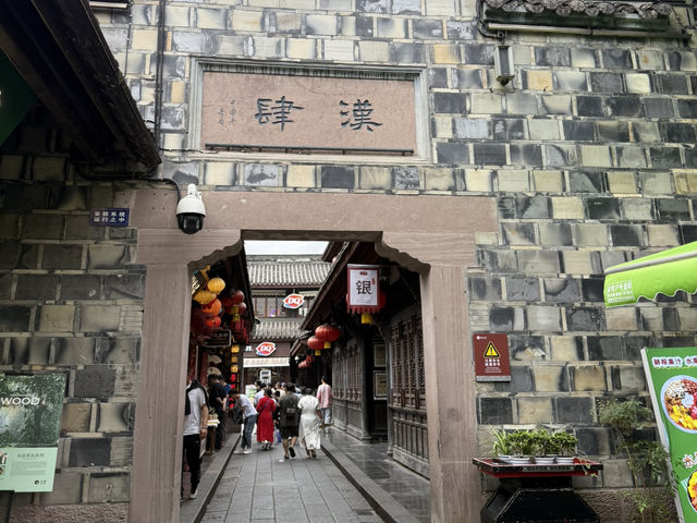 【中国・成都 錦里古街】まるで映画の世界。写真好きにも食べ歩き派にもたまらない場所！