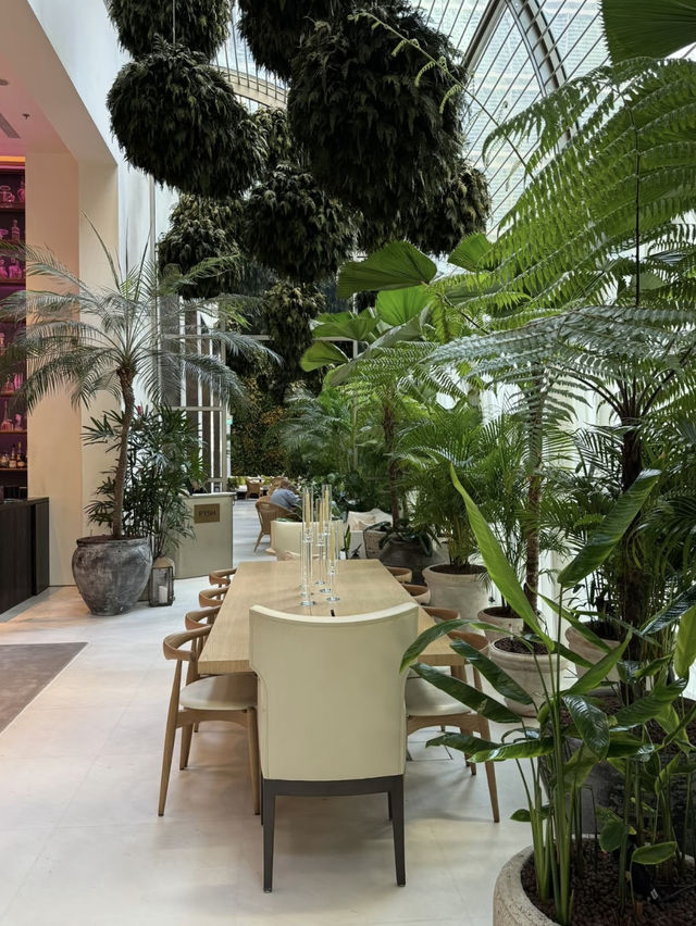 Under the Golden Dome: A Refreshing Stay at The Singapore Edition