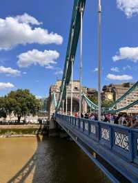 初めてのロンドンブリッジ、感動しました！🌉🇬🇧