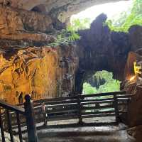 Kunming in 4 Days: Streets to Stone Peak