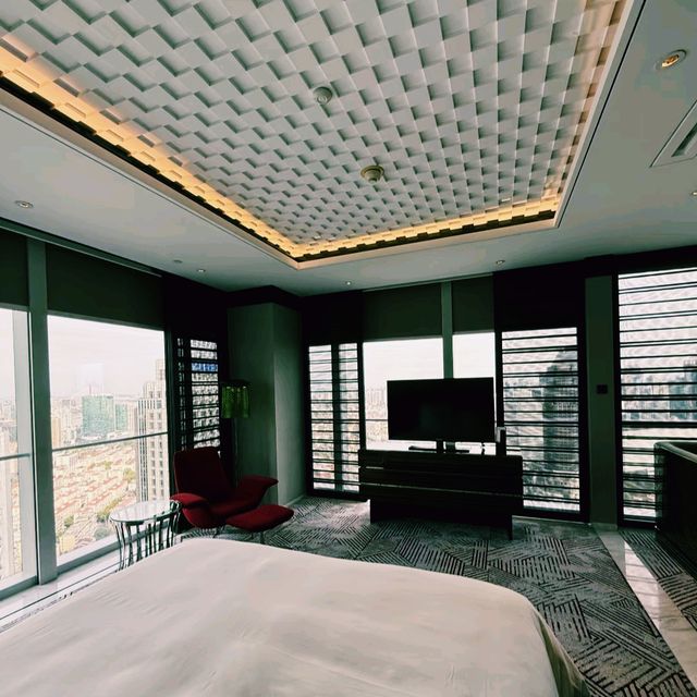 上海奢華無邊際泳池酒店推薦：上海浦東麗晶酒店