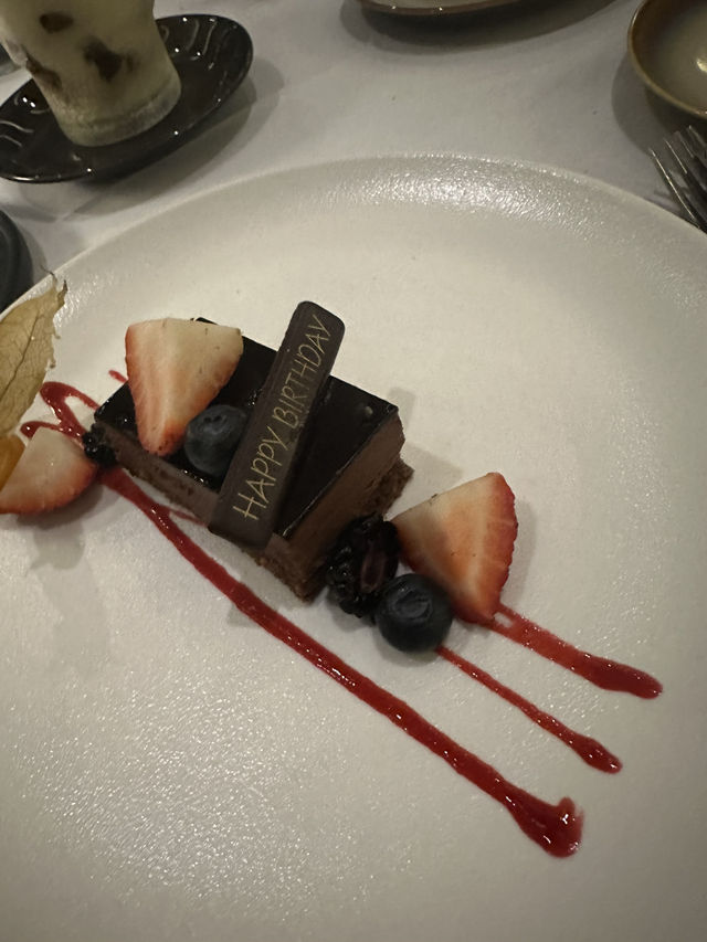 🍷 Monti Singapore – Fine Dining with a Marina Bay View