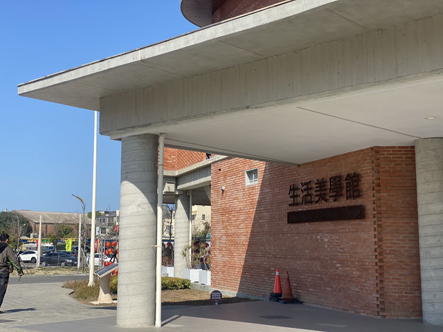 麥寮有自己的高級圖書館啦📖