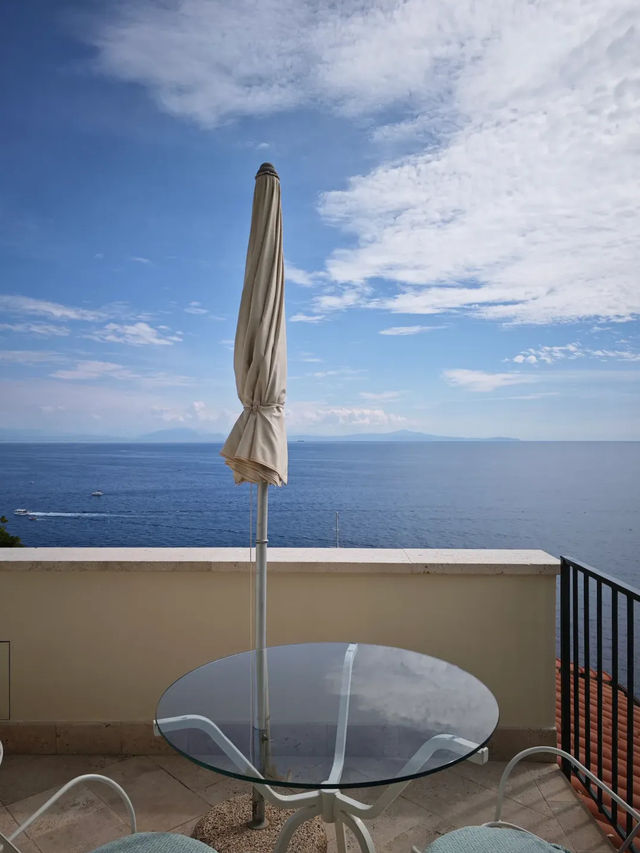  🌊自然が創り出した芸術！エトルタの断崖で絶景に包まれる旅