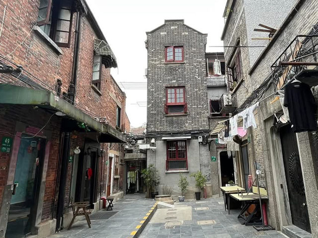  🏙️✨ A Tale of Two Quarters: Xintiandi & Tianzifang