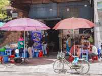 Bún Thịt Nướng Chả Giò ร้านหมูย่างข้างถนน