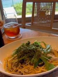 ☕ ザ・ロイヤルハウス（THE ROYAL HOUSE）—寝姿山山頂で絶景ランチ