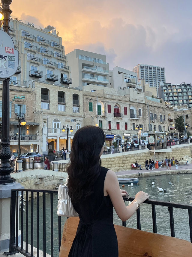 🌤️ 스피놀라 베이, 하루를 천천히 즐기는 바닷가 풍경 ⛵