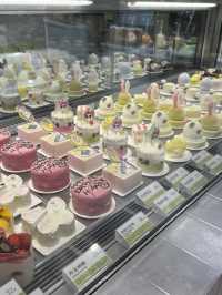 สัมผัสบรรยากาศถนนคนเดินที่มีครบจบในที่นี่