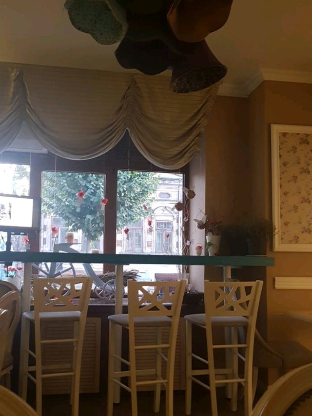 브라이아 감성 문학 카페 ☕