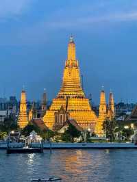 Chasing Sunrises at Wat Arun – Bangkok’s Temple of Dawn