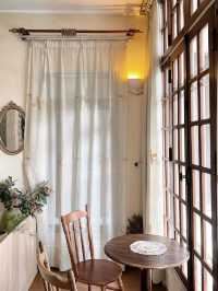 bake&burnt is a charming café