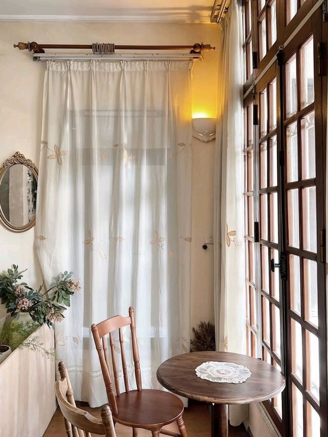 bake&burnt is a charming café