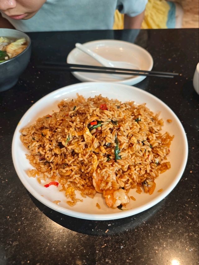 大人以及小孩的夢幻園區，一輩子一定要來玩的地方。
