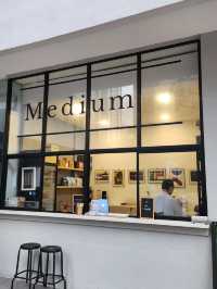 Medium Cafe