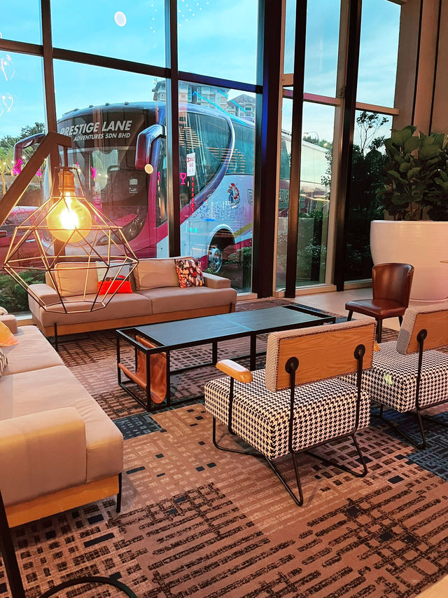“Moxy IOI Putrajaya – Chic, Playful Stay This Summer”