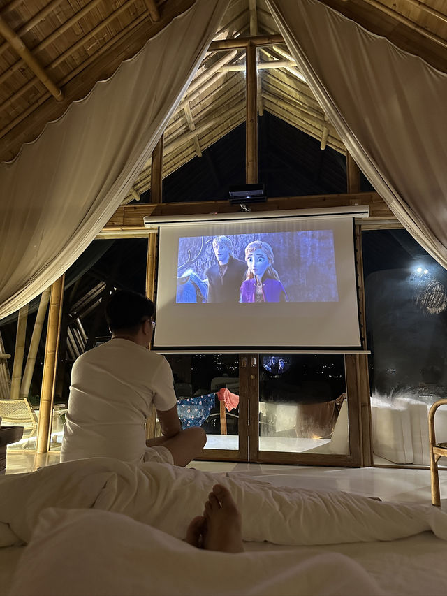 In Bali, a villa can cost the same as a motorbike! ❤️