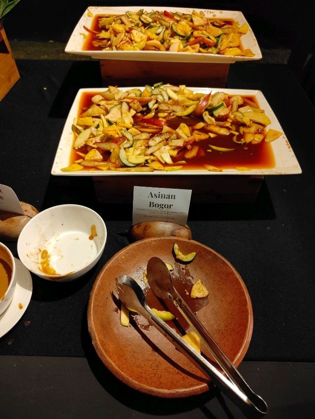 Balinese Twilight Feast — Culinary Traditions & Cultural Rhythm at Taman Bhagawan