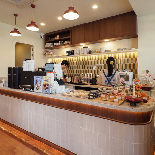Ilavin Cafe คาเฟ่เล็ก ๆ ซ่อนตัวในซอยห้วยขวาง 