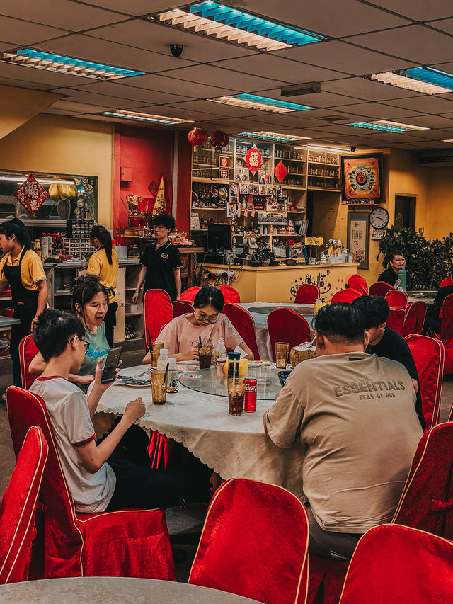 Comforting Hakka Dinner at Restaurant 9888 – A True Local Favourite