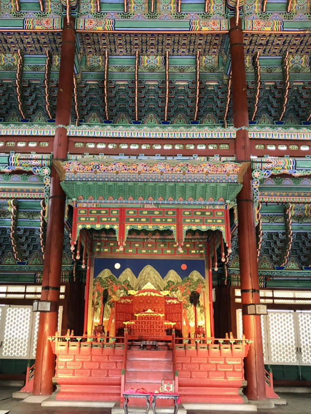 Inside Gyeongbokgung Palace | Seoul’s Royal Treasure 🏯✨