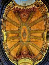 ⛪ Clérigos Church & Tower: Touch the Sky in Porto 