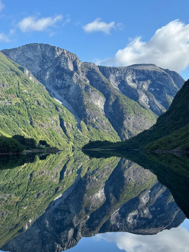 🇳🇴 Norway in a Nutshell: The Most Breathtaking Day Trip in Northern Europe! 🚢🚞