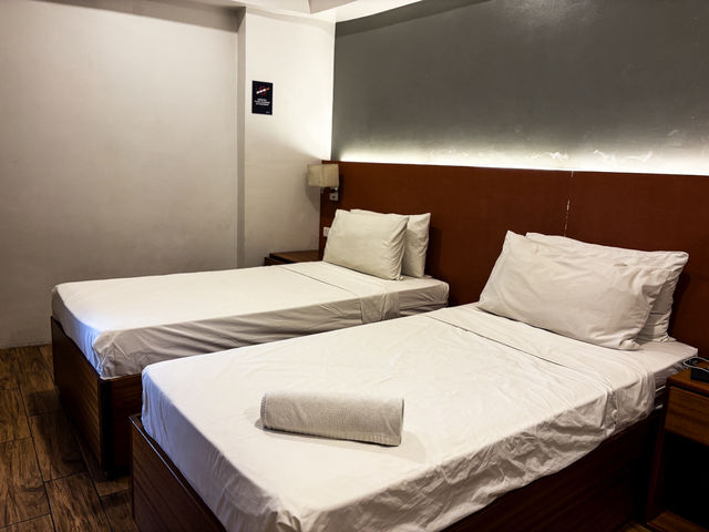 🇵🇭iHotel Uptown BGC