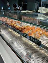 ร้านเบเกอรี่ชื่อดังของเซี่ยงไฮ้ที่อยากให้มาลอง!!