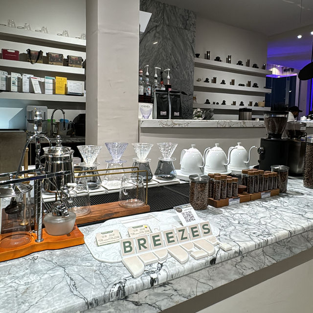 Breezes Cafe Taif หนึ่งในคาเฟ่ที่ต้องแวะจริงๆ ☕️🍃