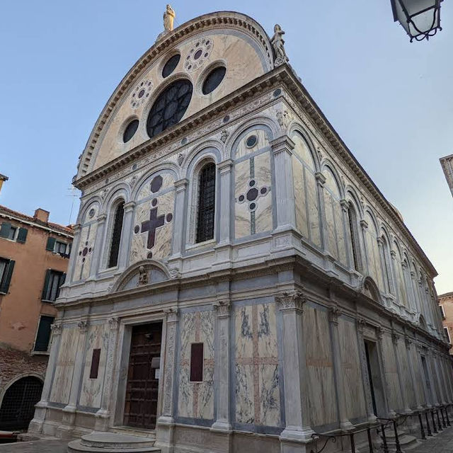 Church of Saint Mary of Miracles – Venice’s  Renaissance Gem