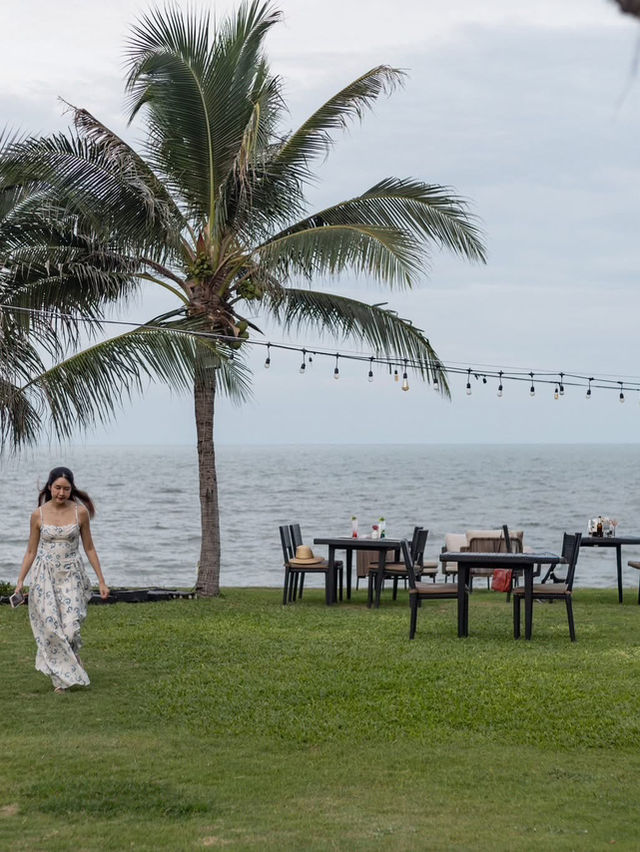 Baan Dum Oceanfront Seafood